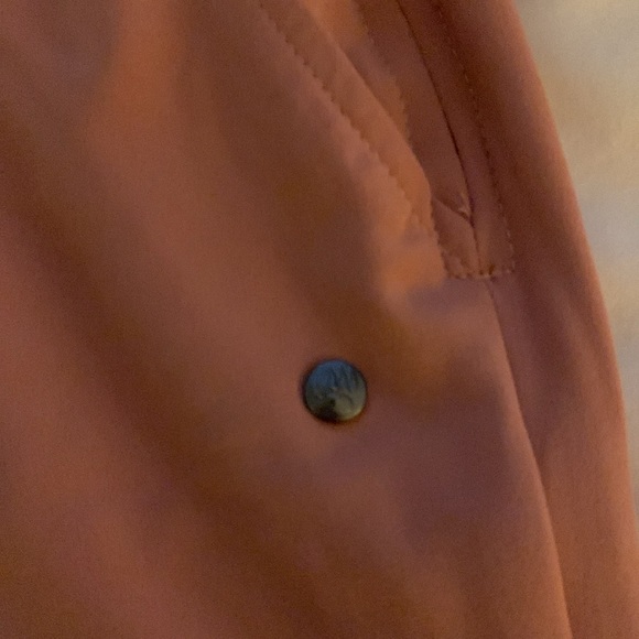 Shorts and jacket - Picture 3 of 15